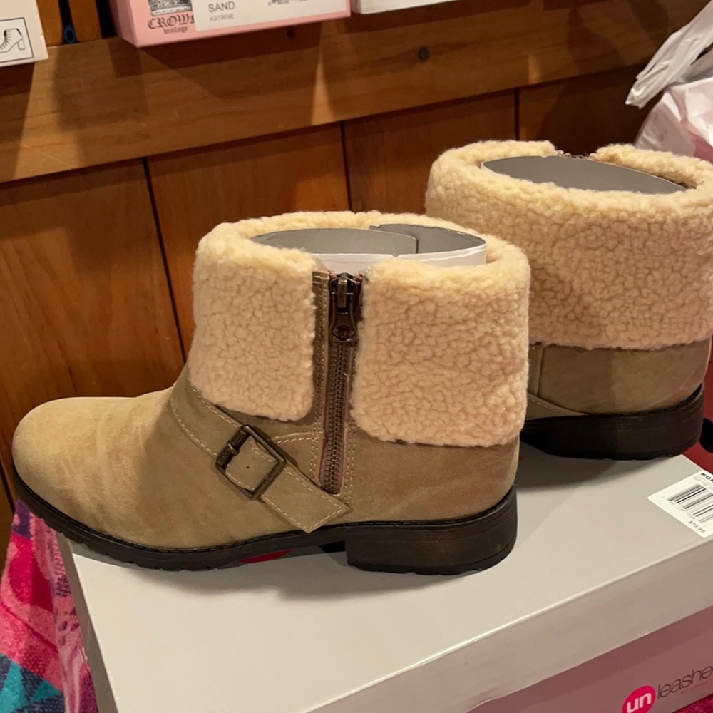 New in Box Unleashed by Rocketdog Booties